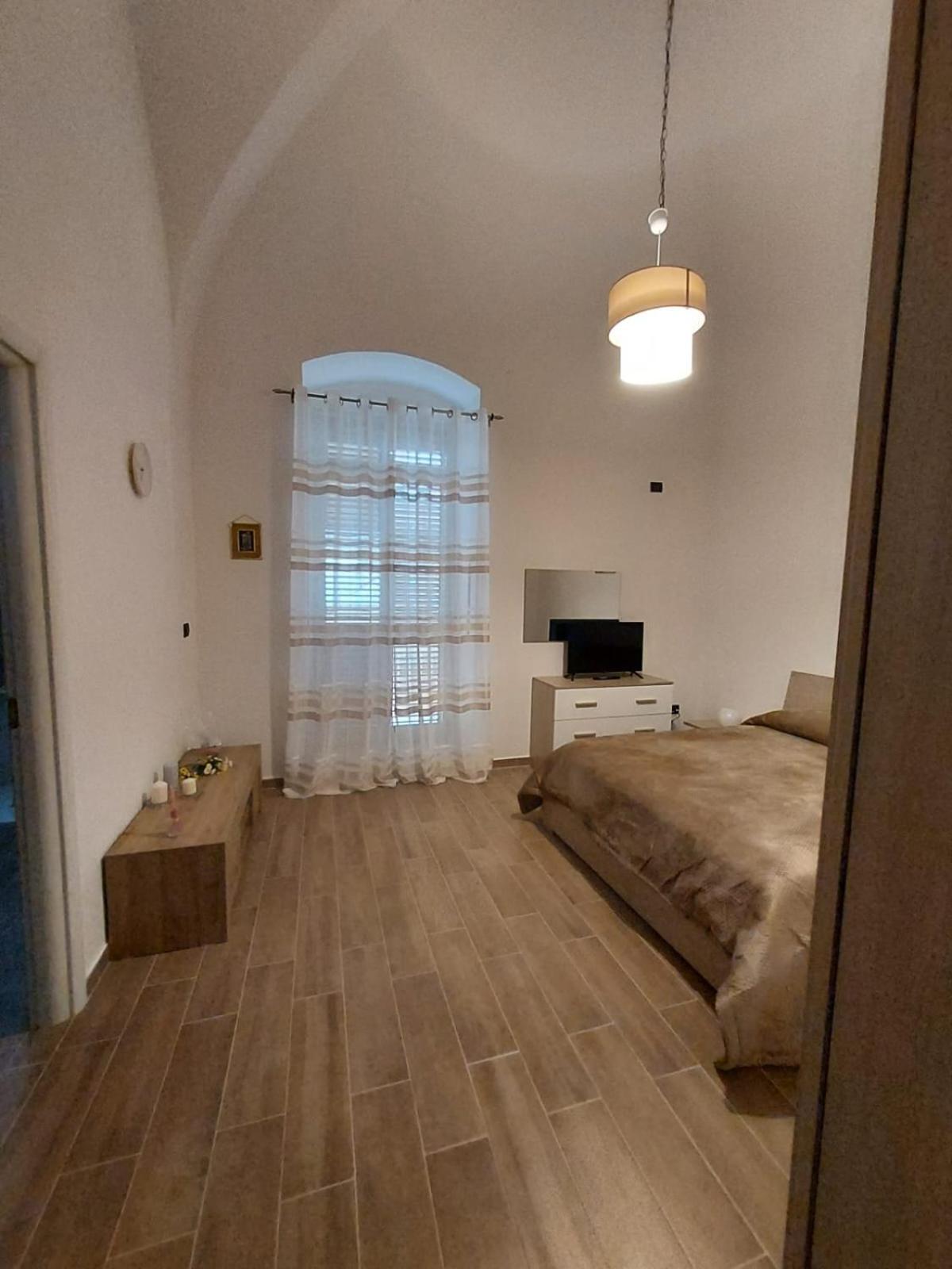Bed and Breakfast La Casa Antica Модуньо Экстерьер фото